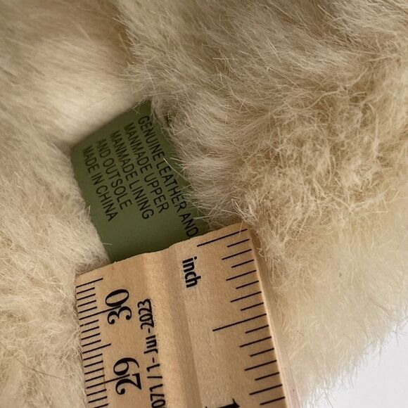 Timberland Burgundy and Tan Patterned Winter Boots - Picture 6 of 7